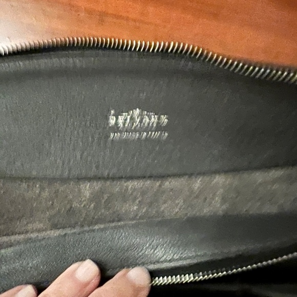 Delvaux Gray & Black Patent Leather Crossbody - Picture 3 of 6